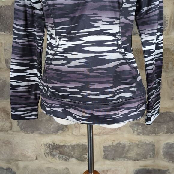 FILA Sport Gray Camo Pull Over 1/4 Zip Kangaroo Pocket Woman's Small Athletic - Picture 4 of 16